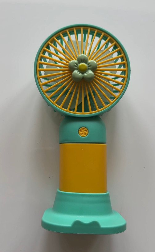 پنکه شارژی دستی